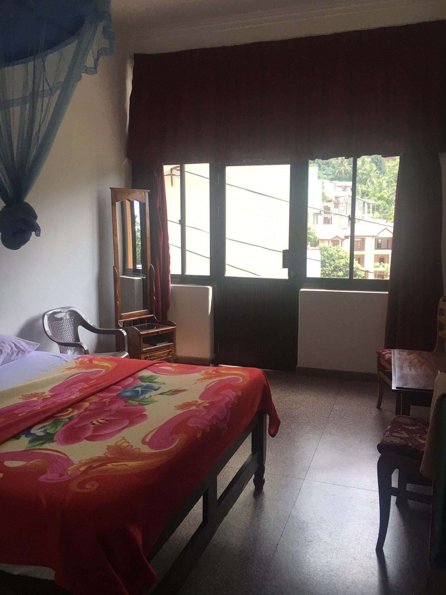 Majestic Tourist Hotel Kandy Eksteriør bilde