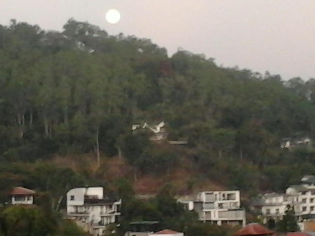 Majestic Tourist Hotel Kandy Eksteriør bilde
