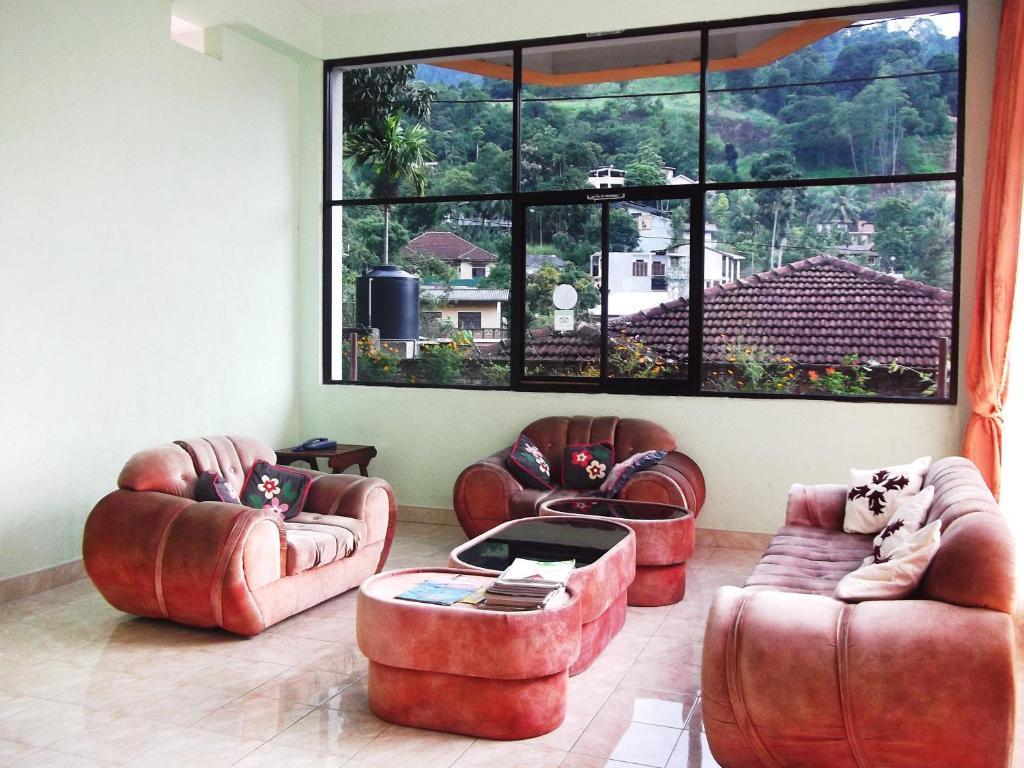 Majestic Tourist Hotel Kandy Eksteriør bilde