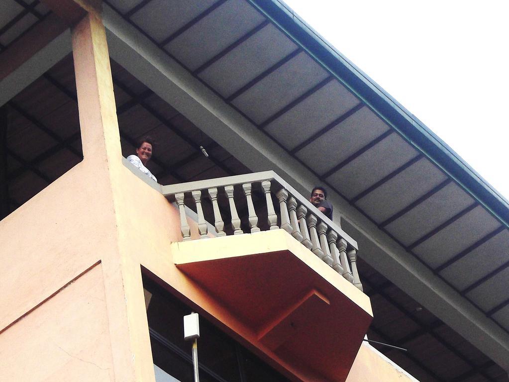 Majestic Tourist Hotel Kandy Eksteriør bilde